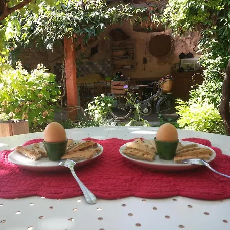 Bed & Breakfast Lescapade Capellane